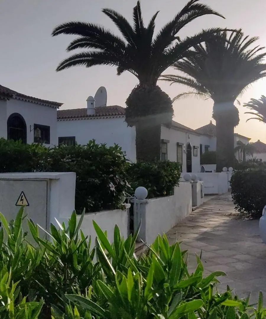 Promenade Paradise Apartment 산미겔데아보나 0*,  스페인
