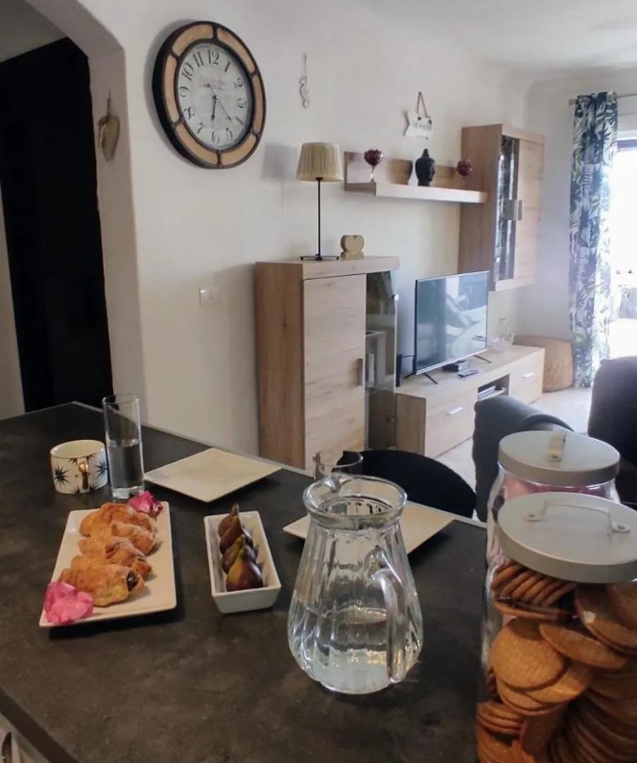 Promenade Paradise Apartment Σαν Μιγκέλ ντε Αμπόνα